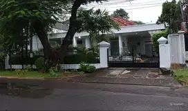 Dijual Rumah Komersial Area di Surabaya Pusat Dr. Soetomo