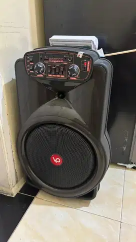 Speaker Portable VientaPro 15 Inch – Suara Ngebass