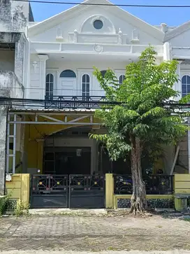 JUAL RUMAH RENOVASI  Boulevard jalan kembar nirwana eksekutif dkt merr