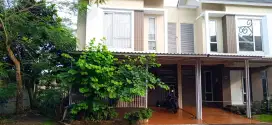 DI JUAL RUMAH Malibu village gading Serpong