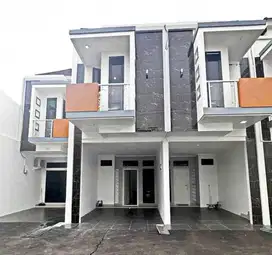 Rumah Baru Siap Huni Dalam Townhouse Di Rawamangun Jakarta Timur