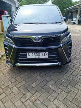 Toyota Voxy Tahun 2019