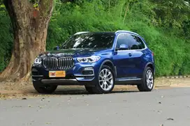 FOR SALE! BMW X5 TAHUN 2021 BLUE ON BLACK MOBIL RAWATAN