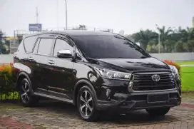 Toyota Venturer 2.0 AT 2022 Good Condition