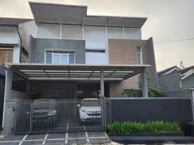Rumah mewah komplek elite taman mutiara Cibabat Cimahi tengah