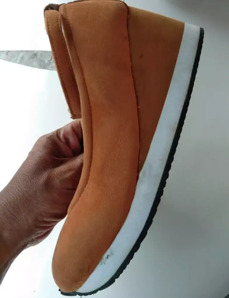 Sepatu cewek FLD