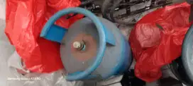 Juall tabung gas LPG 12 KG warna biru sudah tidak di pakai