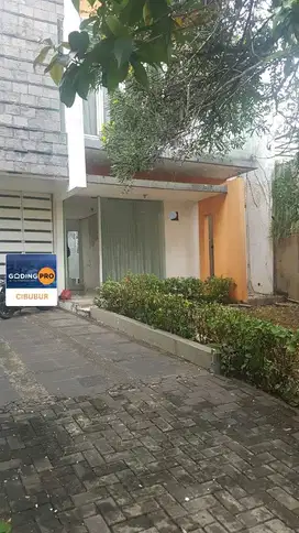 Di Sewakan Rumah 2 Lantai di Citra Gran Cibubur
