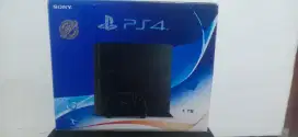Dijual PS4 tipe Fat Limited Edition 1TB