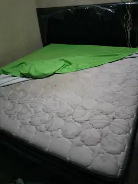 Kasur springbed dan divan