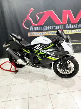 Ninja 250cc RR mono km.9rb putih doff supe 4.Anugerah motor rungkut
