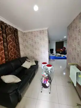Jual rumah di boulevard utama kotawisata