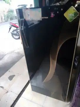 jual cpt kulkas politron.kondisi mulus,komplit&normal!!
