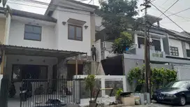 Rumah bagus siap huni di Parakan Asri Batununggal Bandung