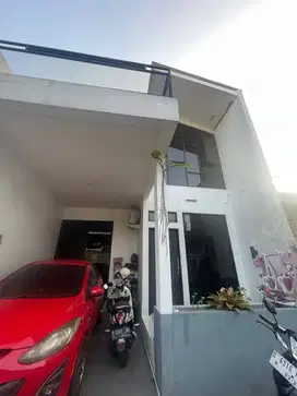 Rumah Strategis Hook Kota Bandung Rooftop Kitchen Set Pinus Regency