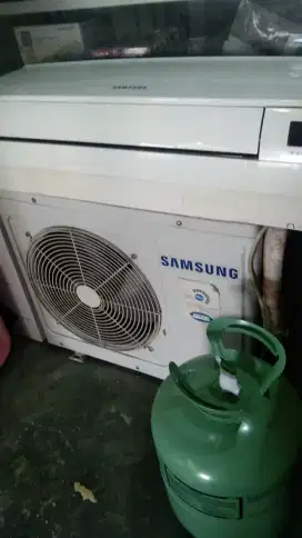 D jual AC merk Samsung 1/2 PK