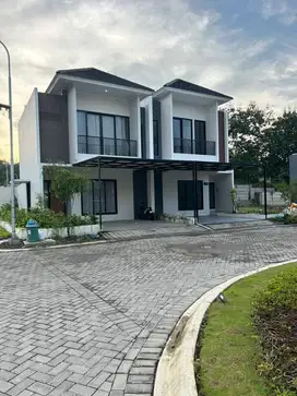 PANDANARAN AVENUE 800 JUTAAN DI TEMBALANG