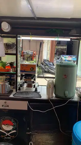 LOWONGAN KERJA JAGA STAND ES TEH