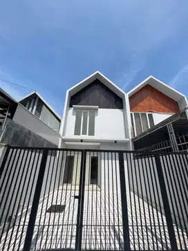 Rumah Bagus SHM di Gunung Anyar Siap Huni