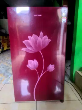 dijual cepat kulkas 1 pintu