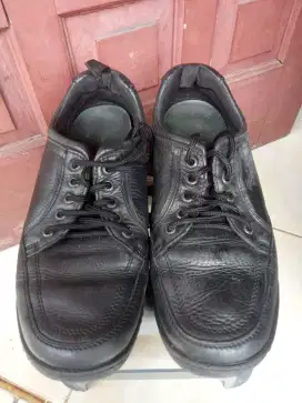 Sepatu kulit hush Puppies Original
