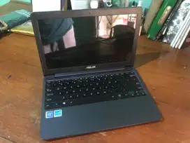 Jual butuh laptop bekas