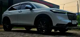 Honda HRV SE 2023 Putih Upgrade RS