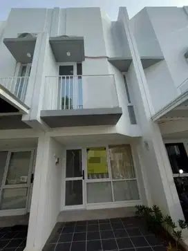 DISEWA RUMAH 2 LANTAI FURNISHED CLUSTER MYZA LUAS 30 m2 TANGERANG