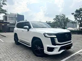Toyota Land Cruiser VXR300 2024 White putih VXR300 2025 4x4 LC 2024 BU