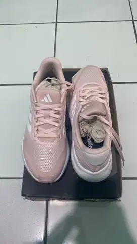 Sepatu runing adidas baru