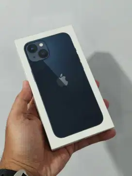 NEW iPhone 13 128GB iBox Garansi Resmi 1 Tahun - Midnight