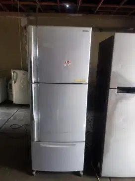 Kulkas Sharp Jumbo 3 Pintu Siap Pakai
