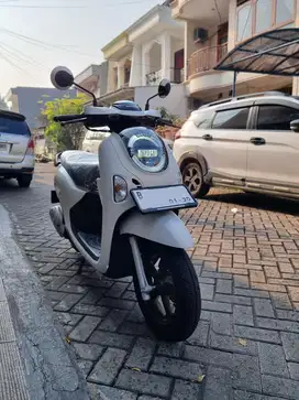 Honda New Scoopy Prestige Keyless TH 2025 Putih