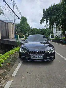 BMW 320i Luxury 2018 black hitam 320i 2019 luxury 320i 2017 lci bu