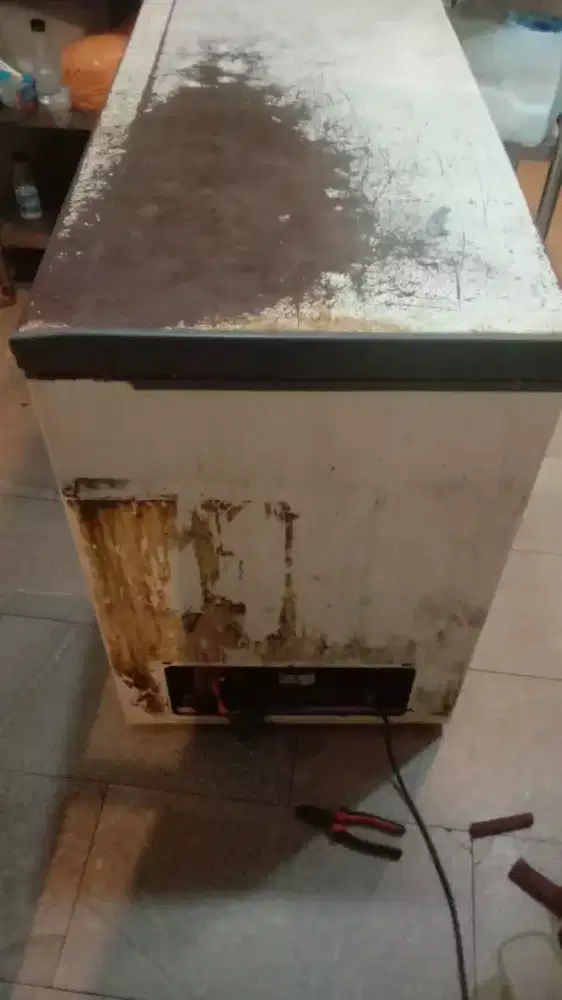 Jual beli dan perbaikan frezer