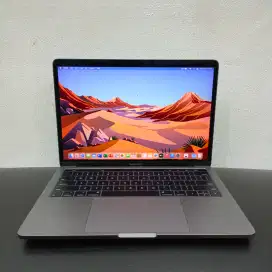 Macbook Pro TB 13-inch 2017 Core i7 - 3.5GHz RAM 8GB SSD 512GB