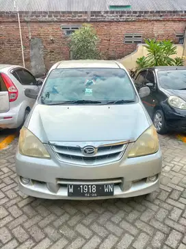 Daihatsu Xenia 2011 Bensin