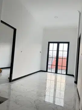 RUMAH BABATAN PANTAI.  Baru . Dkt Pakuwon City