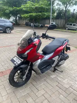 Honda ADv 150 cbs Merah Glossy