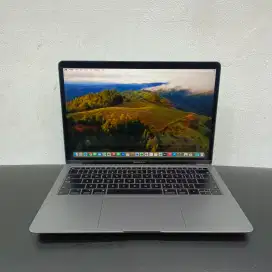 Macbook Air 13-inch 2019 Core i5 - 1.6GHz RAM 8GB SSD 128GB ( Second )