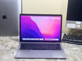 Macbook pro touchbar 2016 13inch i7 16/512gb