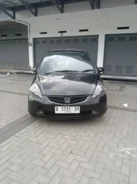Honda Jazz 1,3 Fit CBU th 2002 at mulus jual cepat