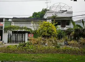 Dijual Rumah 3 lantai Tenggilis Mejoyo Area komersial Surabaya