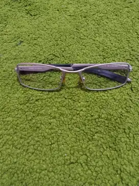 Frame kacamata Oakley made in USA