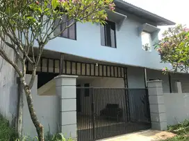 Dijual Rumah 2 Lantai Bagus di Tajur Halang Bogor dekat Komp.Inkopad