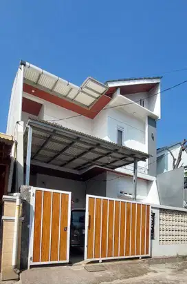 Rumah Cantik Siap Huni di Buahbatu