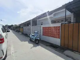 Rumah Second dekat Superindo dan UIN Kartasura