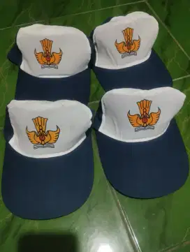 4 buah TOPI SMP Standart Quality