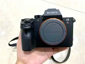 DIJUAL Kamera Sony a7R Mark II