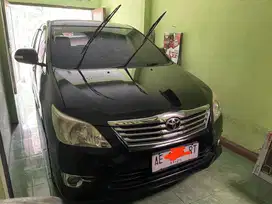 Toyota Kijang Innova 2012 Bensin